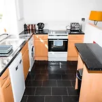 2 Bedroom Apartment Liverpool Hosted By Seren Property