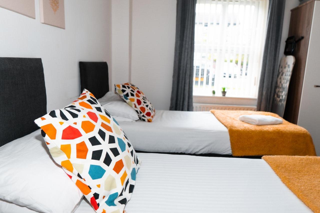 Apartment 2 Bedroom Hosted By Seren Liverpool