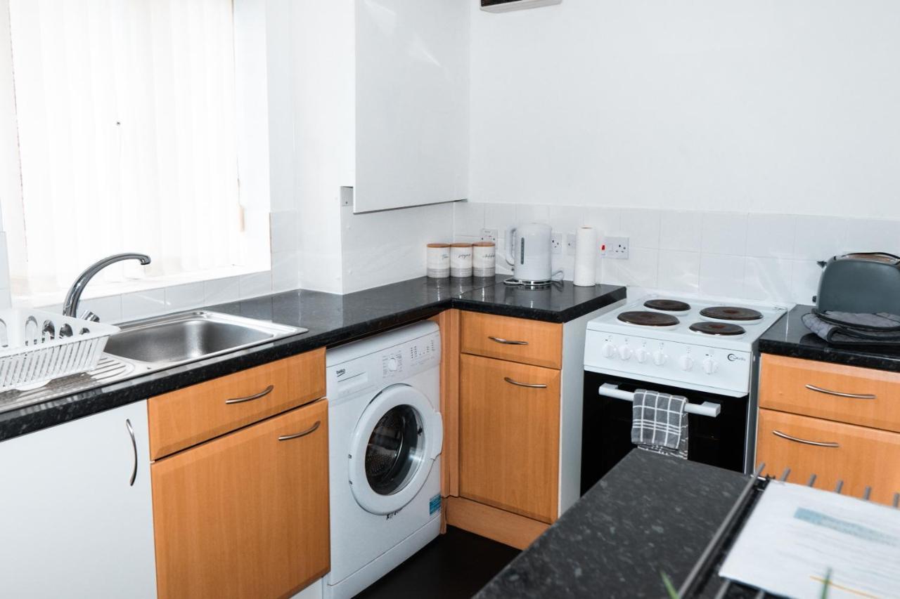 Apartment 2 Bedroom Hosted By Seren *