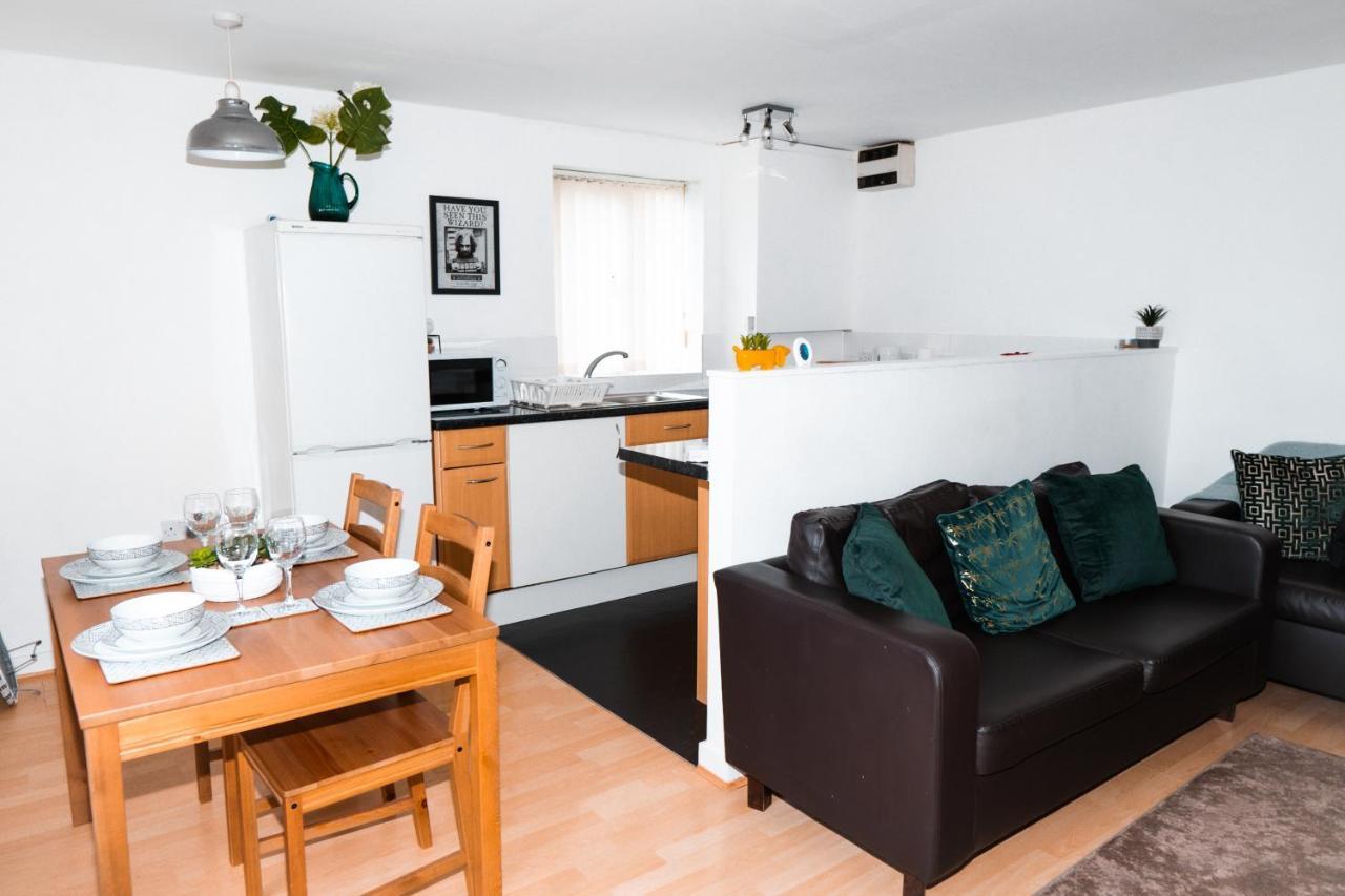 2 Bedroom Hosted By Seren Liverpool